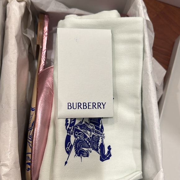 BURBERRY
Leather Baby Slingback Ballerinas In Flash